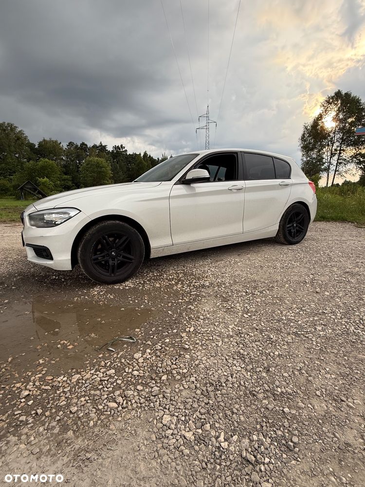 BMW Seria 1 116d - 8
