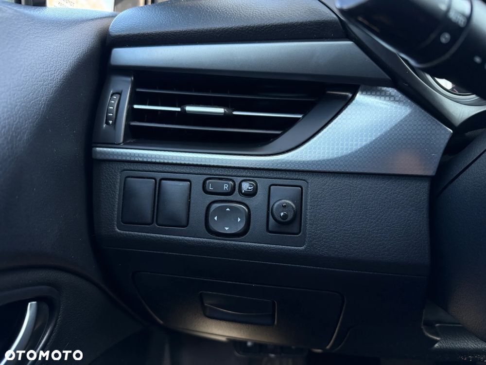 Toyota Avensis 1.8 Prestige MS - 14