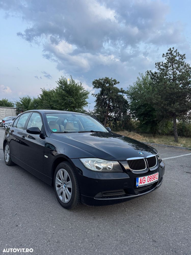 BMW Seria 3 318i - 1