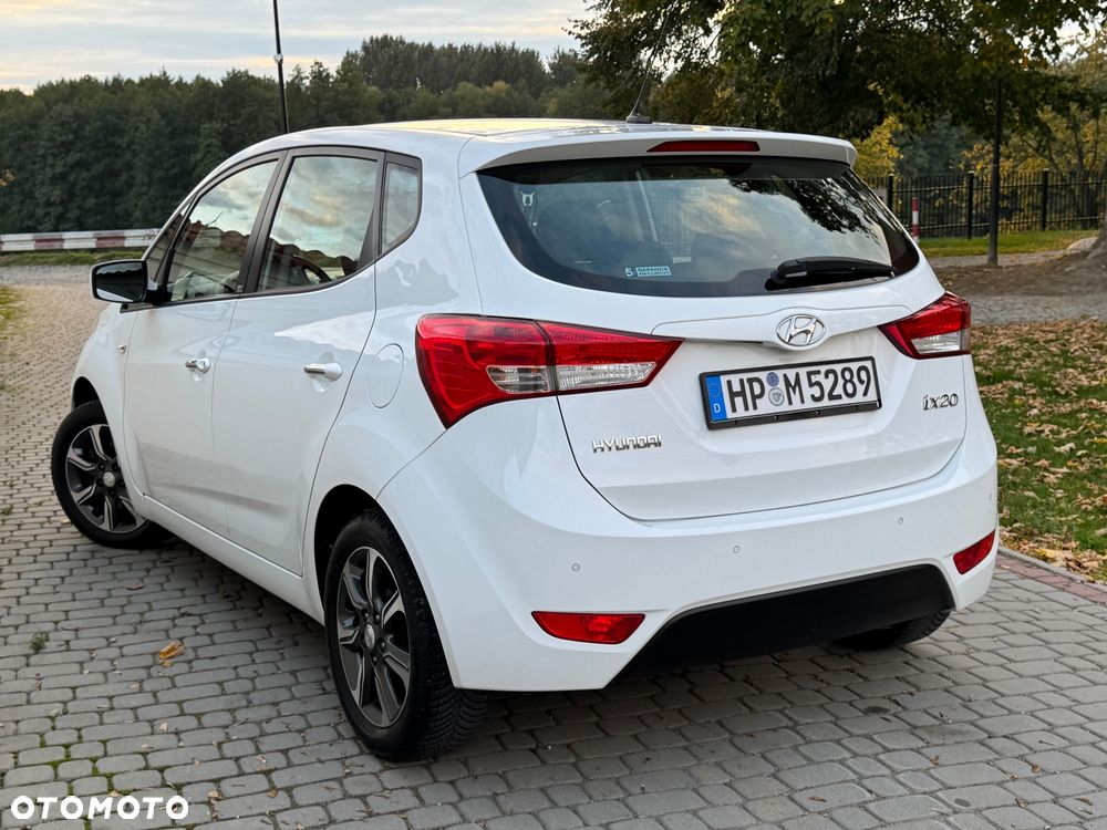 Hyundai ix20 - 10