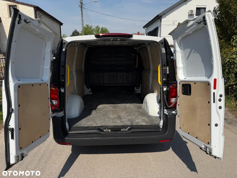 Mercedes-Benz Vito - 23