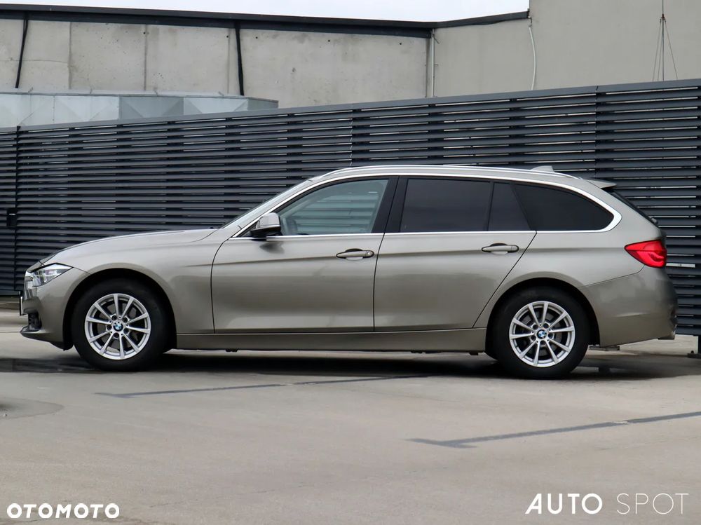 BMW Seria 3 320d xDrive Advantage - 2
