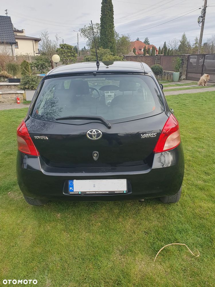 Toyota Yaris - 2