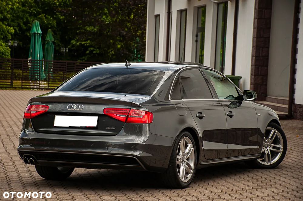 Audi A4 Limousine 1.8 TFSI quattro S line Sportpaket - 12