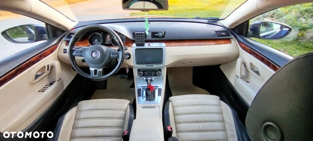 Volkswagen Passat 2.0 TDI DPF DSG Comfortline - 8