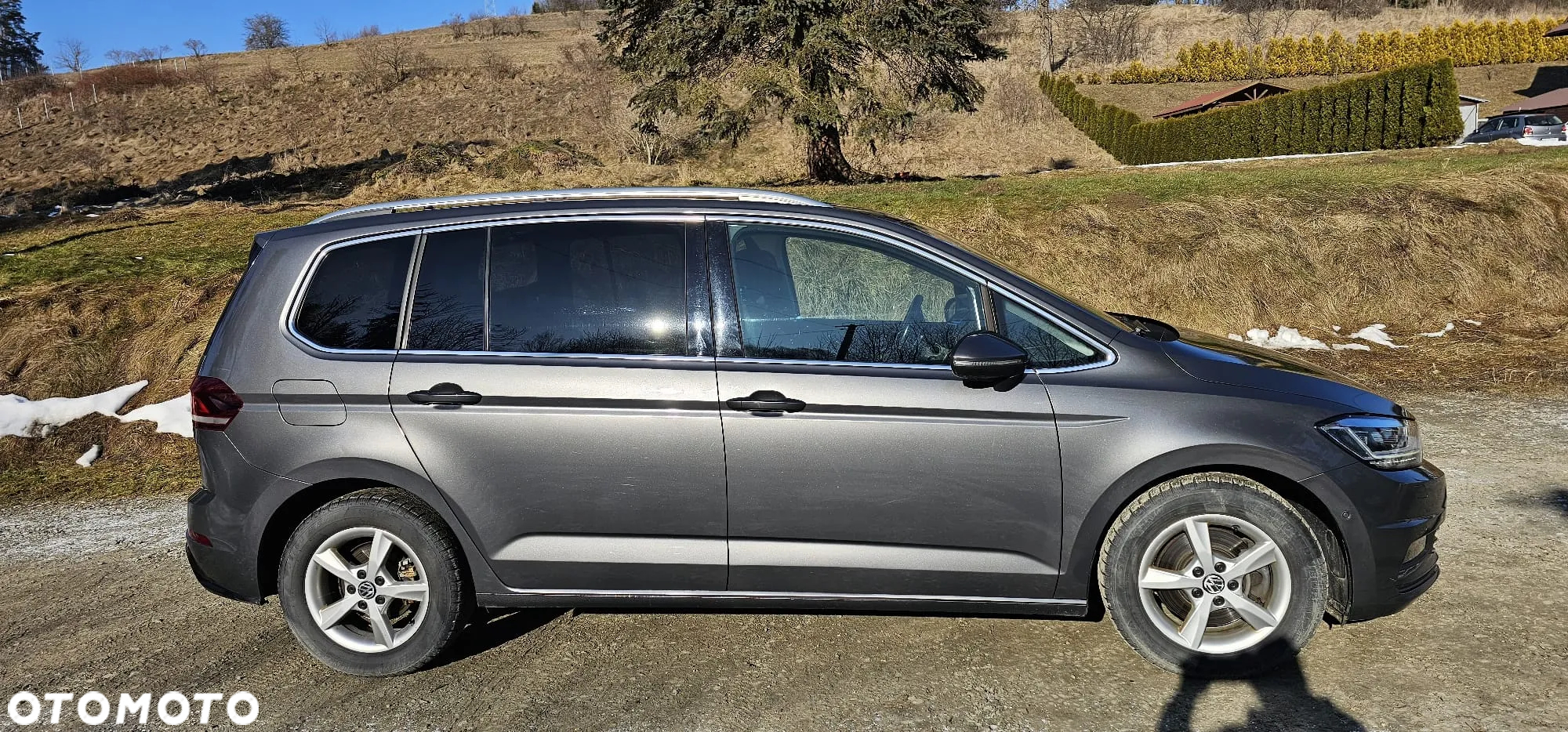 Volkswagen Touran - 5