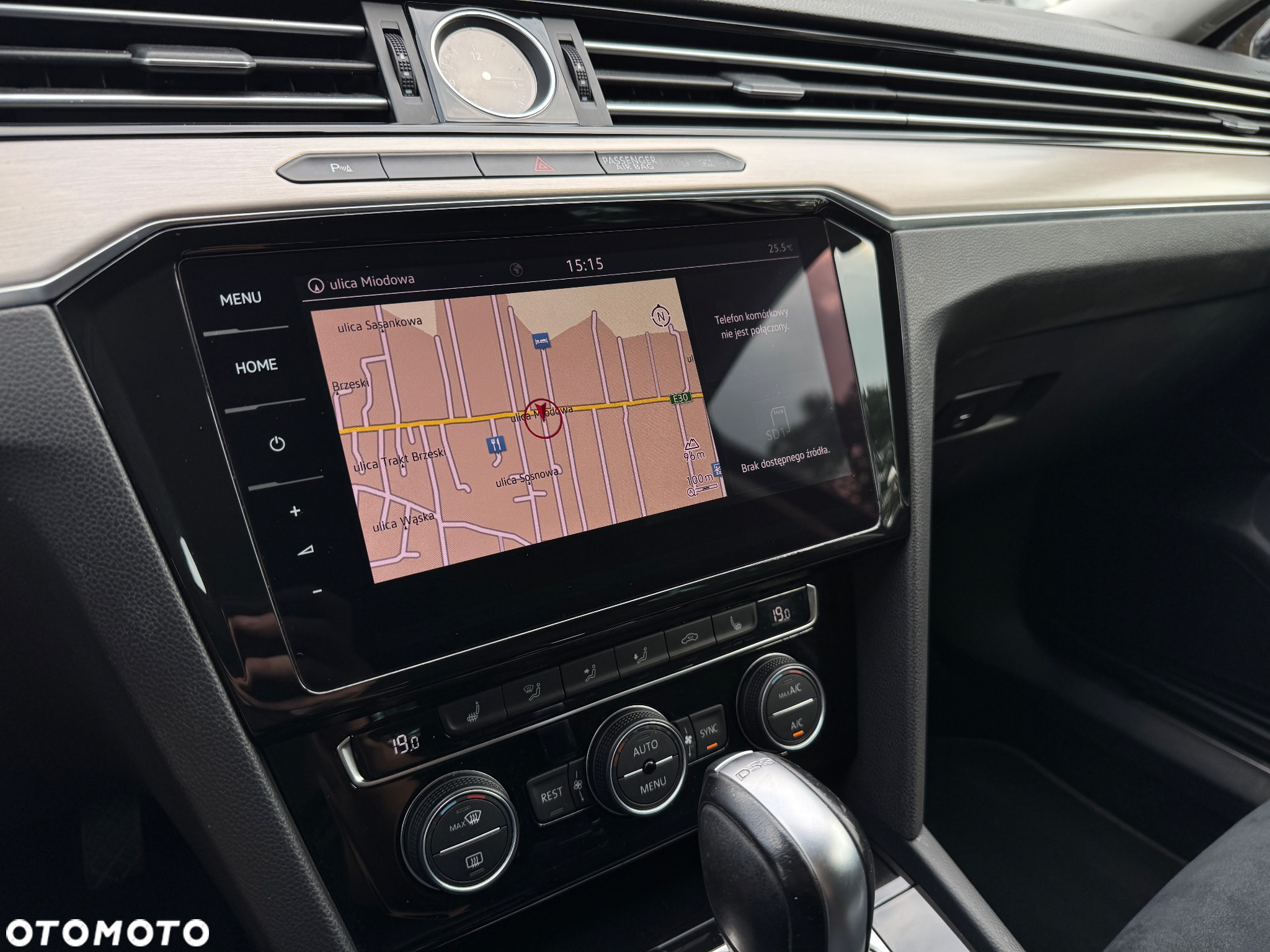 Volkswagen Passat - 17