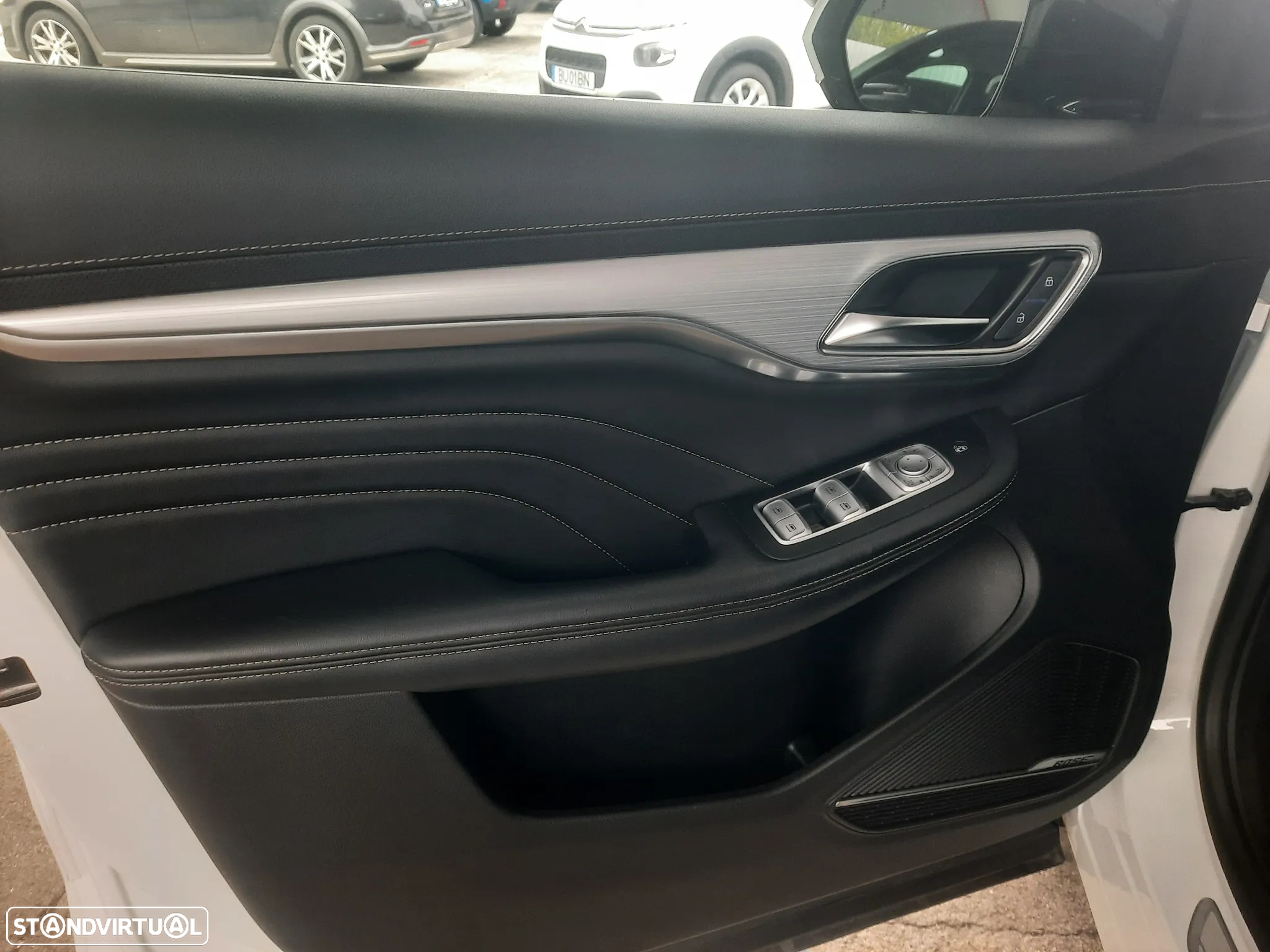 MG Marvel R 70 kWh AWD Performance - 26