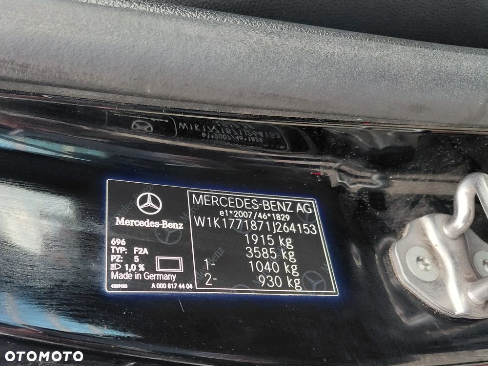 Mercedes-Benz Klasa A 200 AMG Line 7G-DCT - 35