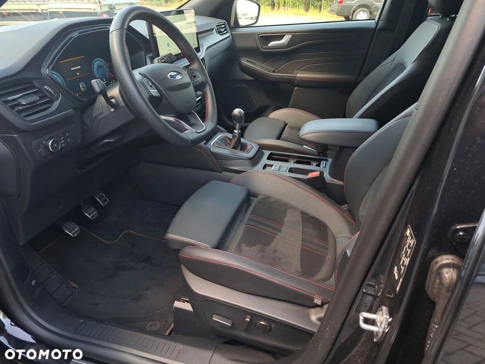 Ford Kuga 1.5 EcoBoost FWD ST-Line X - 3