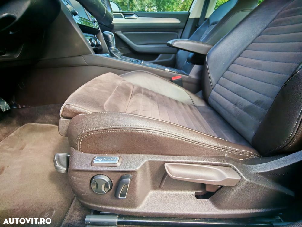 Volkswagen Passat 2.0 TDI DSG Highline - 12