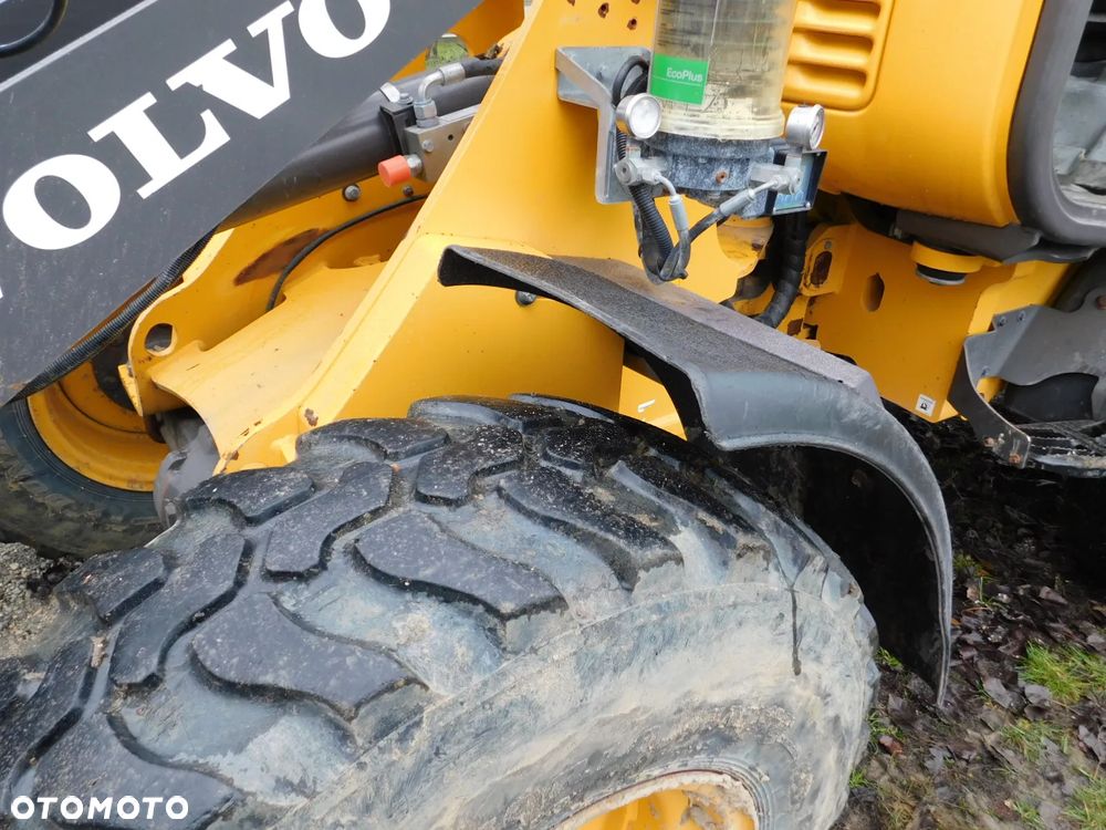 Volvo L25F łyżka dzielona krokodyl 3170MTG ( podobne L28 L30 - 9