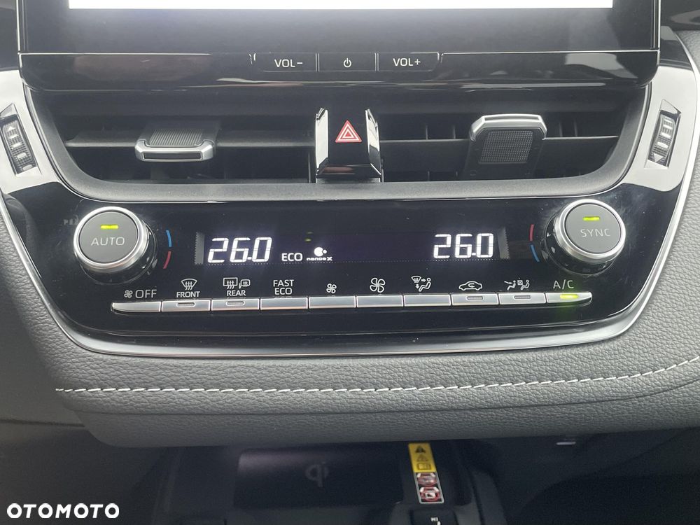 Toyota Corolla 2.0 Hybrid GR Sport Dynamic - 22