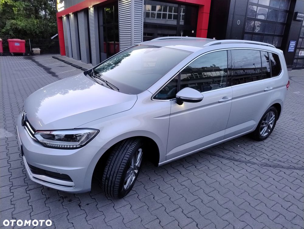Volkswagen Touran 1.5 TSI EVO Highline - 1