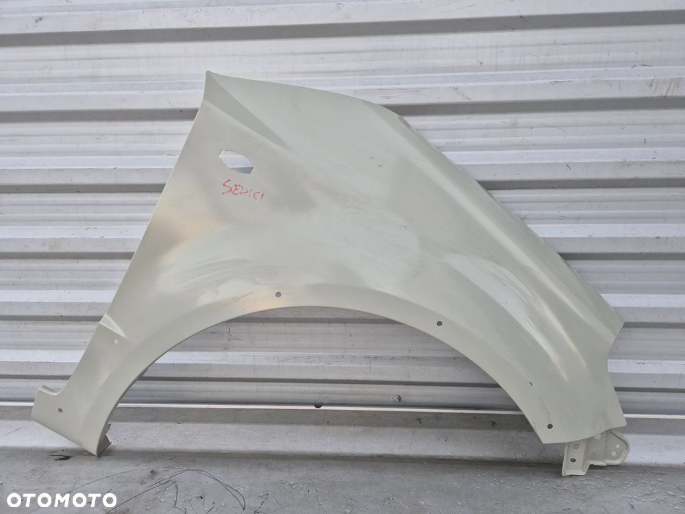 Błotnik prawy przód Fiat Sedici