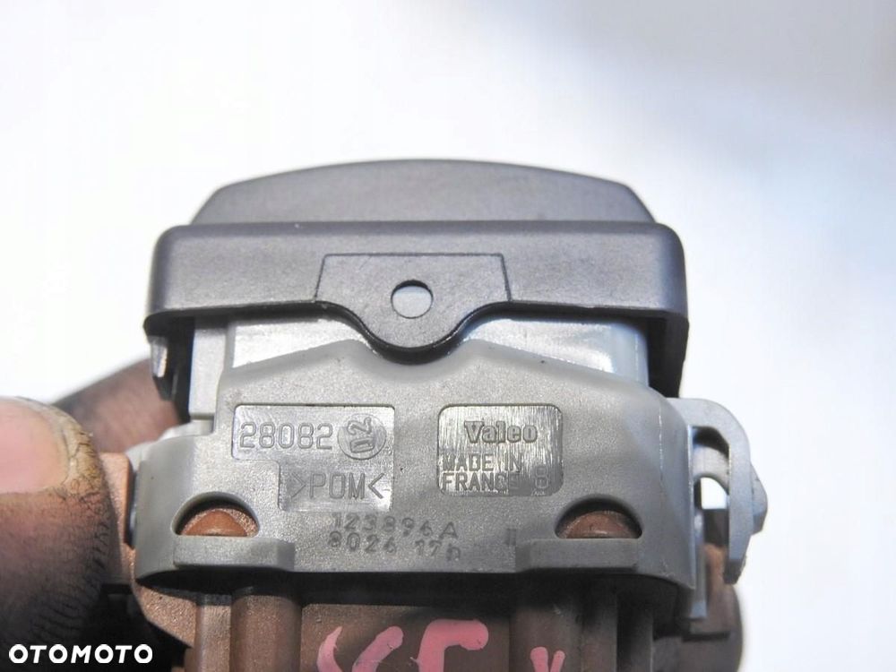 PRZYCISK PDC RENAULT SCENIC II LIFT 2808202 - 5