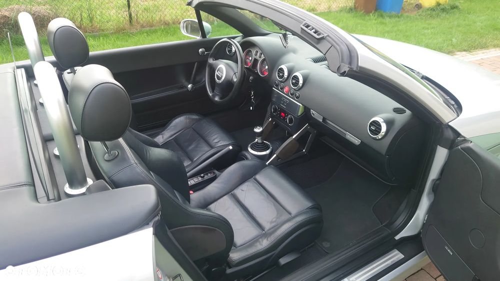 Audi TT Coupé 1.8 T quattro - 14