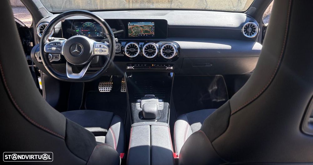 Mercedes-Benz A 250 e 8G-DCT AMG Line - 12