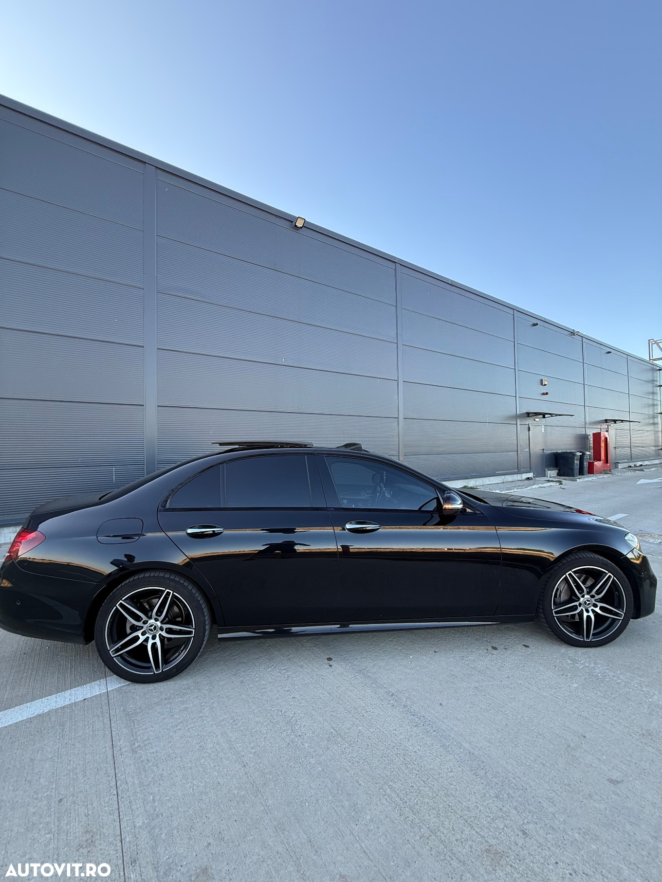 Mercedes-Benz E 220 d Aut. - 3