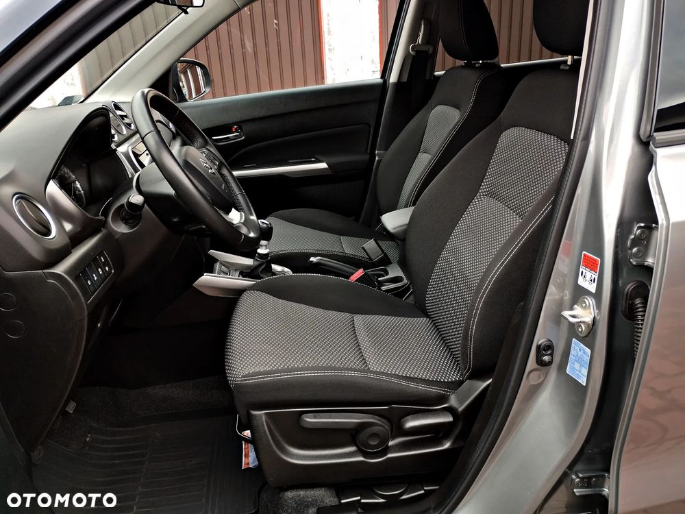 Suzuki Vitara - 25