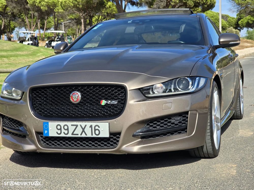 Jaguar XE 2.0 D R-Sport Aut. - 1