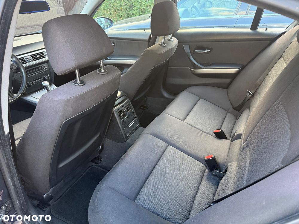 BMW Seria 3 - 15