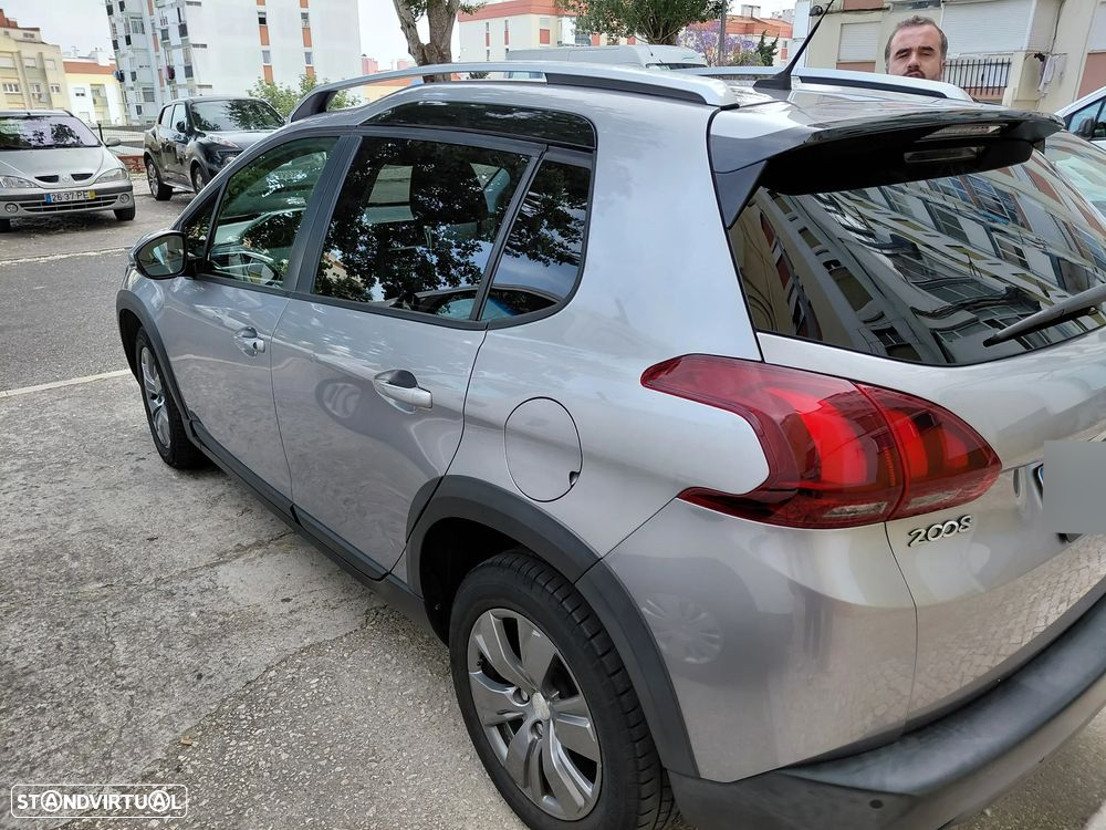 Peugeot 2008 1.2 PureTech Signature - 4