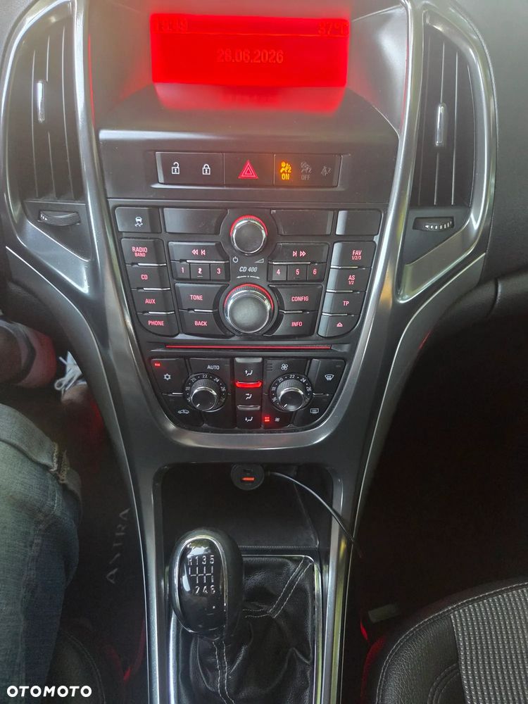 Opel Astra 1.4 Turbo Style - 26