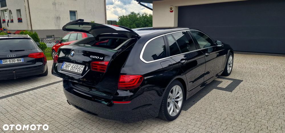 BMW Seria 5 520d Luxury Line - 9