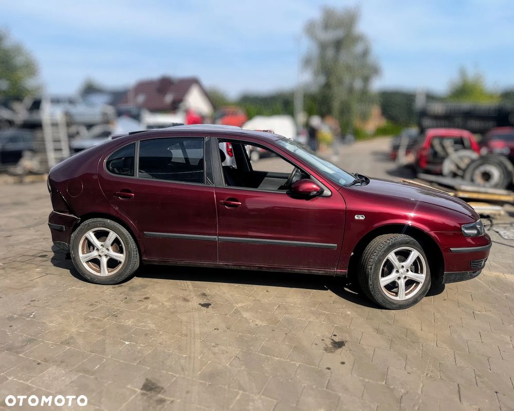 Seat Leon 1,6 16 105 koni 2003 na części - 5