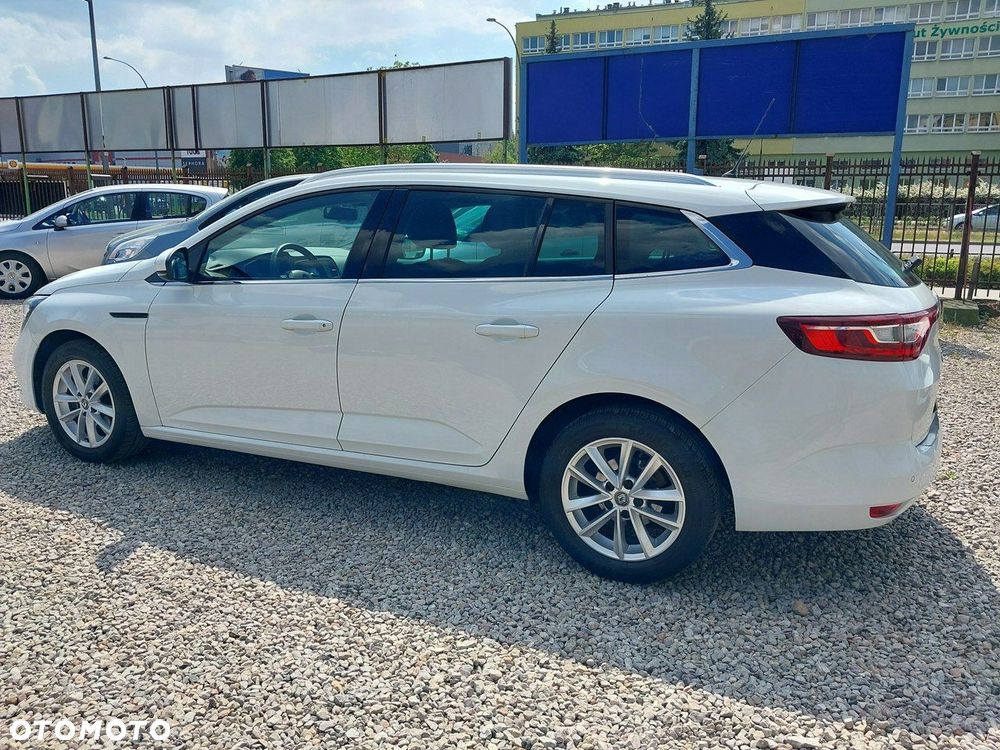 Renault Megane 1.6 SCe Zen - 9