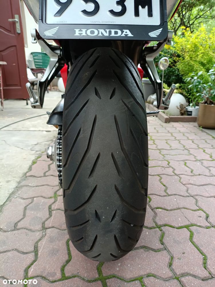 Honda VFR - 10
