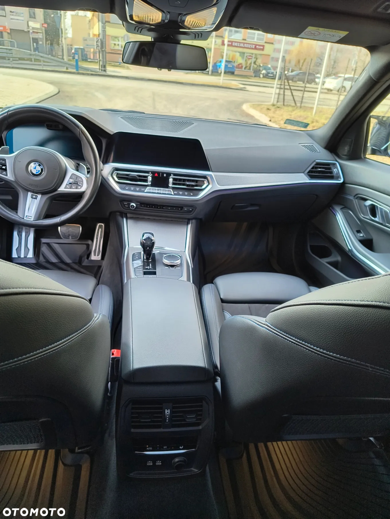 BMW Seria 3 - 34