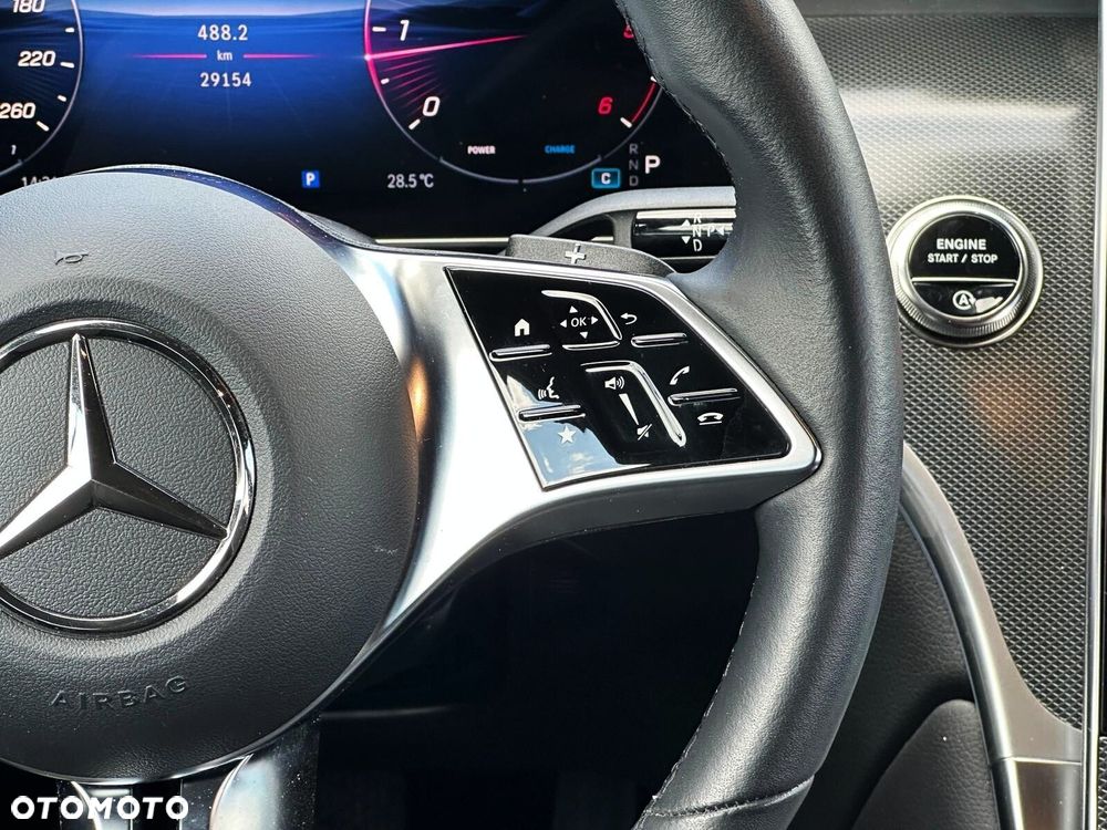 Mercedes-Benz GLC - 12