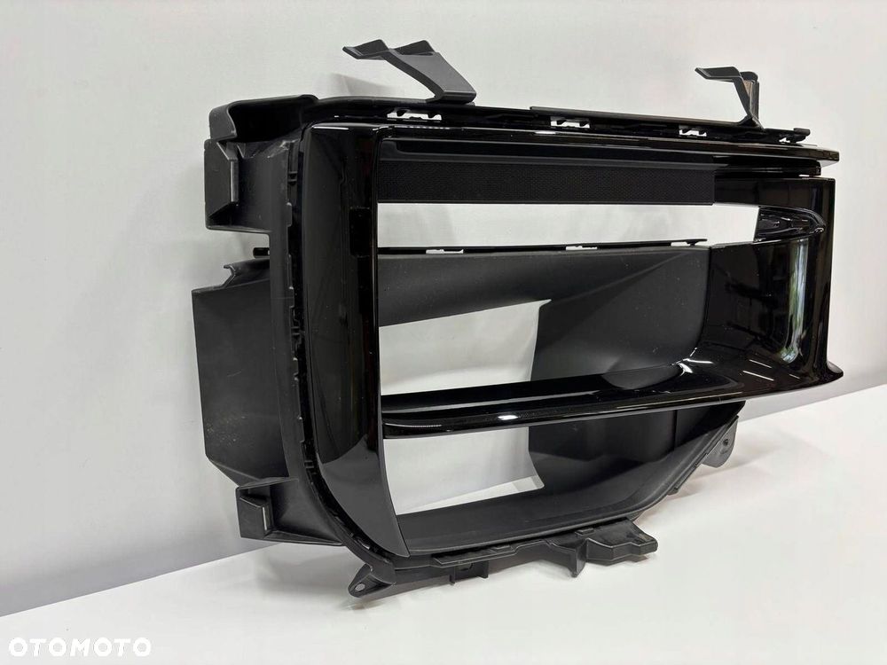 Porsche Cayenne EB Turbo 9Y Kratka Prawa Przód Przednia 9Y0807682F - 2