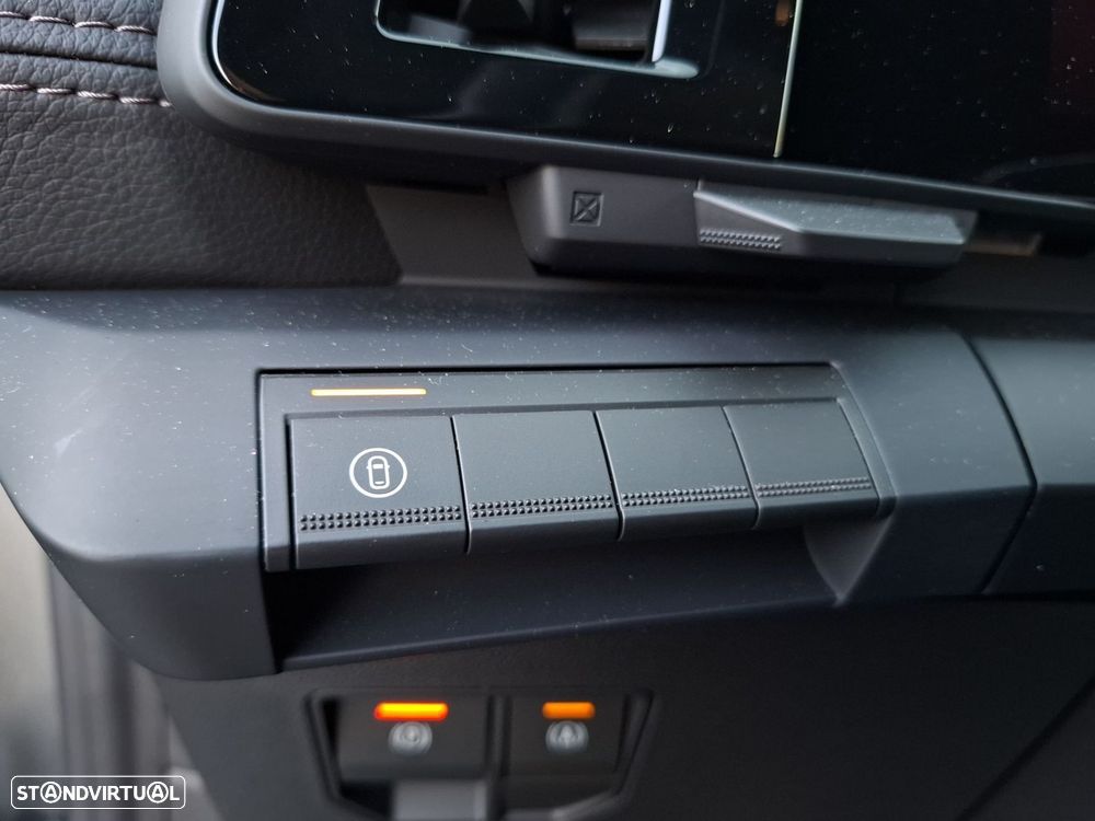 Renault Mégane E-Tech - 18