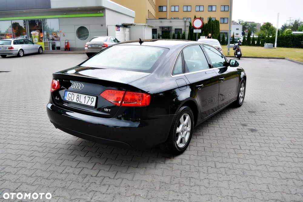 Audi A4 Limousine 1.8 TFSI multitronic Attraction - 5