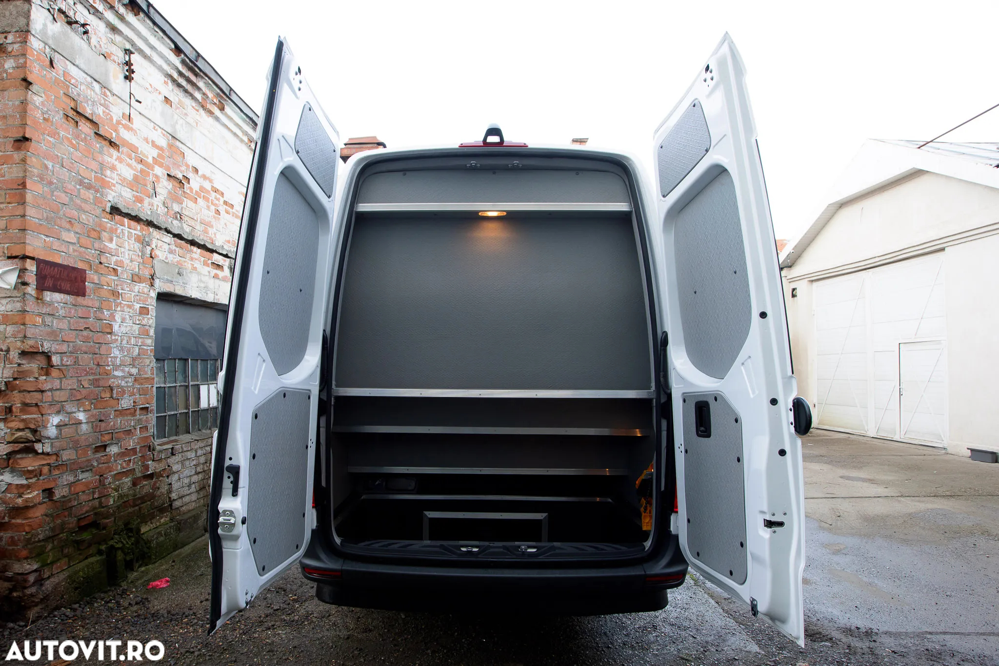 Mercedes-Benz SPRINTER - 5