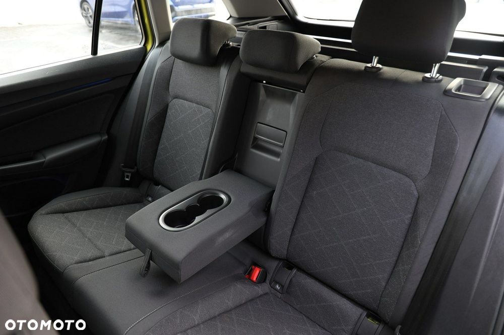 Volkswagen Golf - 26