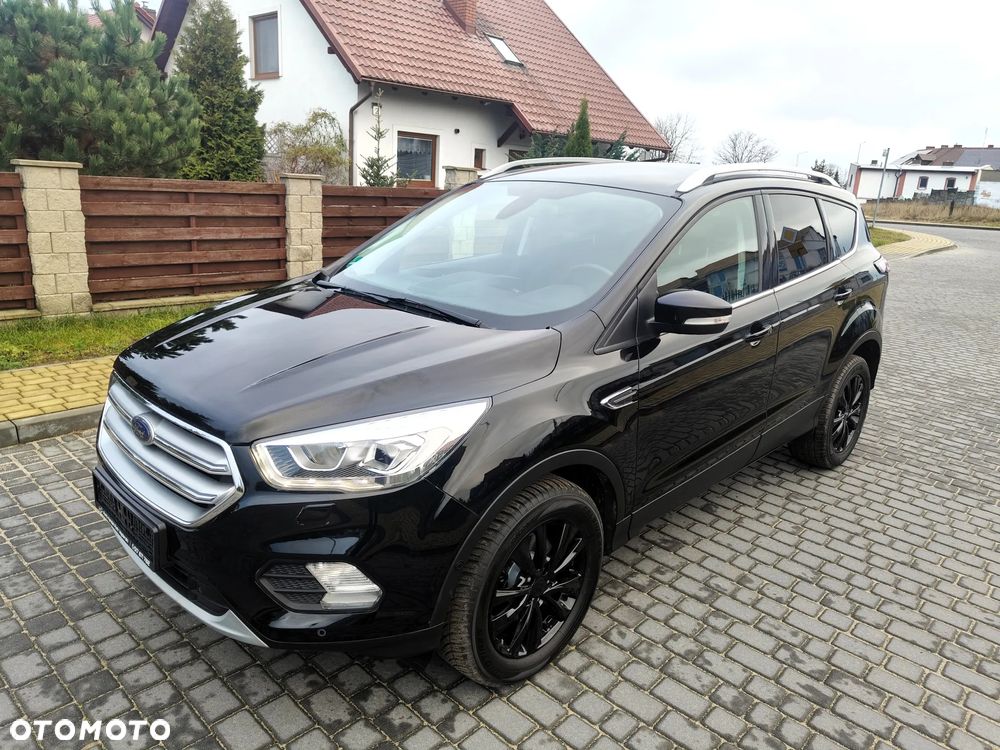 Ford Kuga - 1