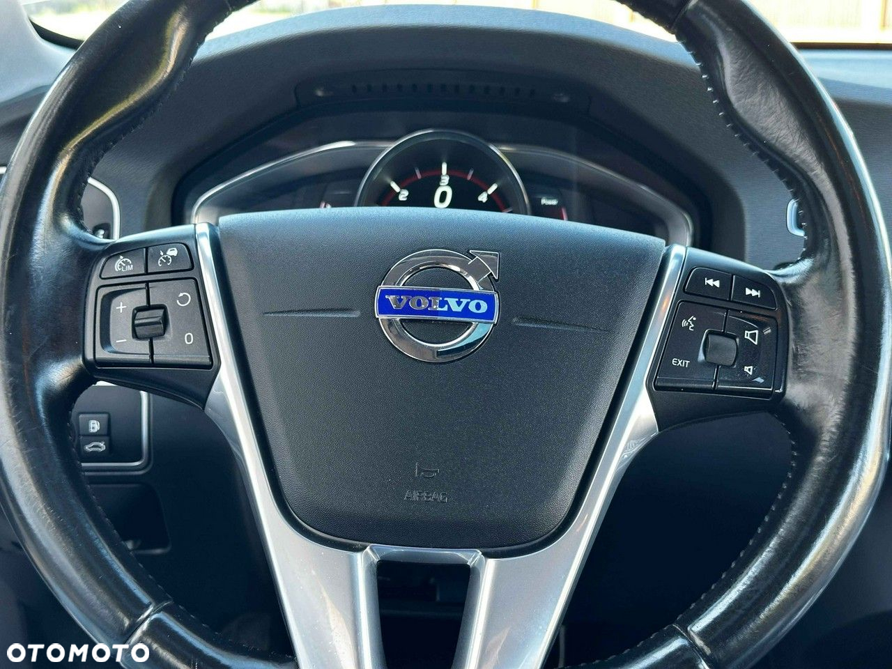 Volvo V60 D4 Geartronic Summum - 28
