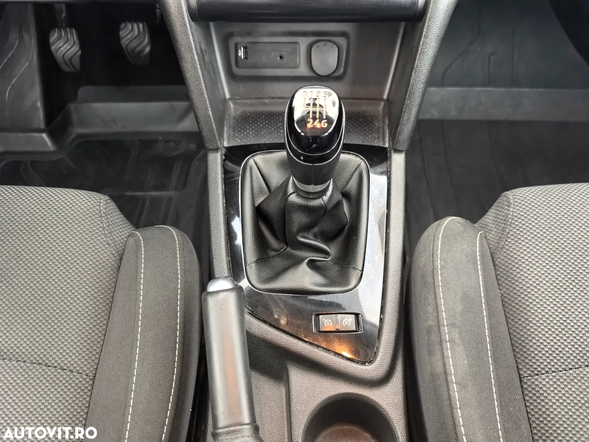 Renault Megane ENERGY TCe Zen - 13