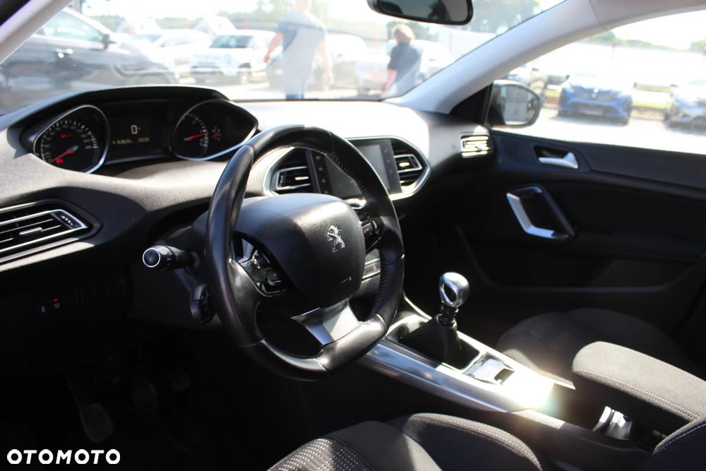 Peugeot 308 e-HDi FAP 115 Stop&Start Business Line Niveau 2 - 19