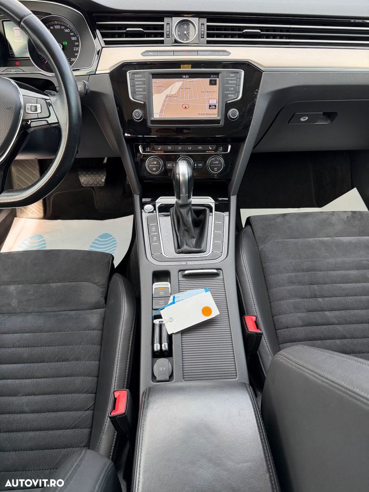 Volkswagen Passat 2.0 TDI SCR DSG Highline - 22