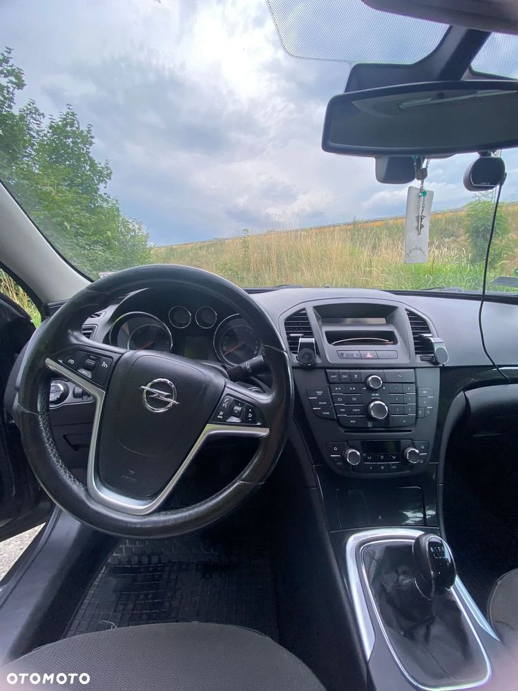 Opel Insignia - 15