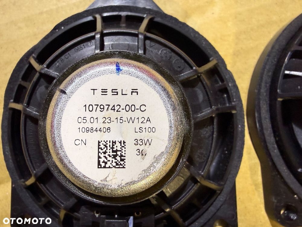 Głośnik drzwi tył Tesla Model 3 NR. 1079742-00-C. - 3