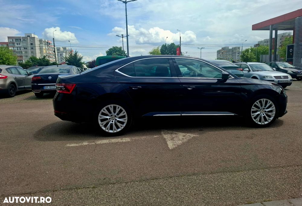 Skoda Superb 2.0 TSI DSG Style - 16