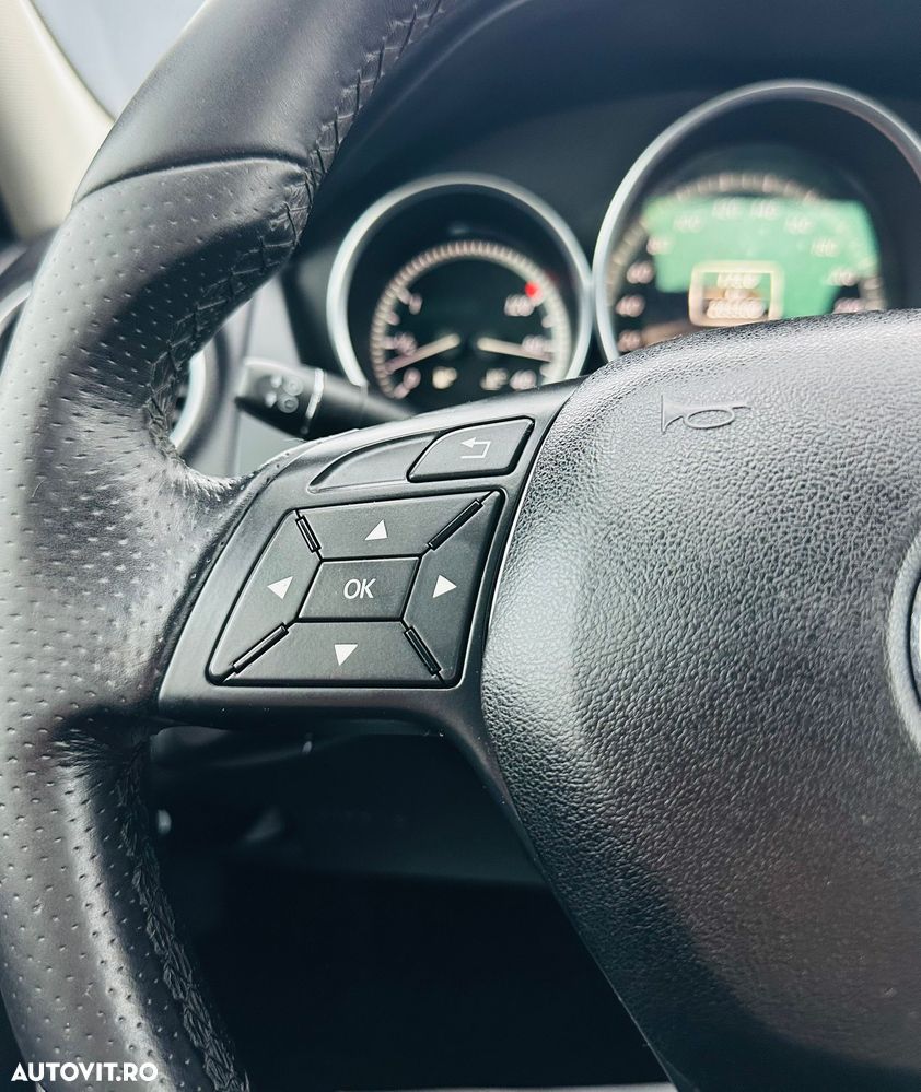 Mercedes-Benz C 220 CDI 7G-TRONIC Avantgarde Edition - 26