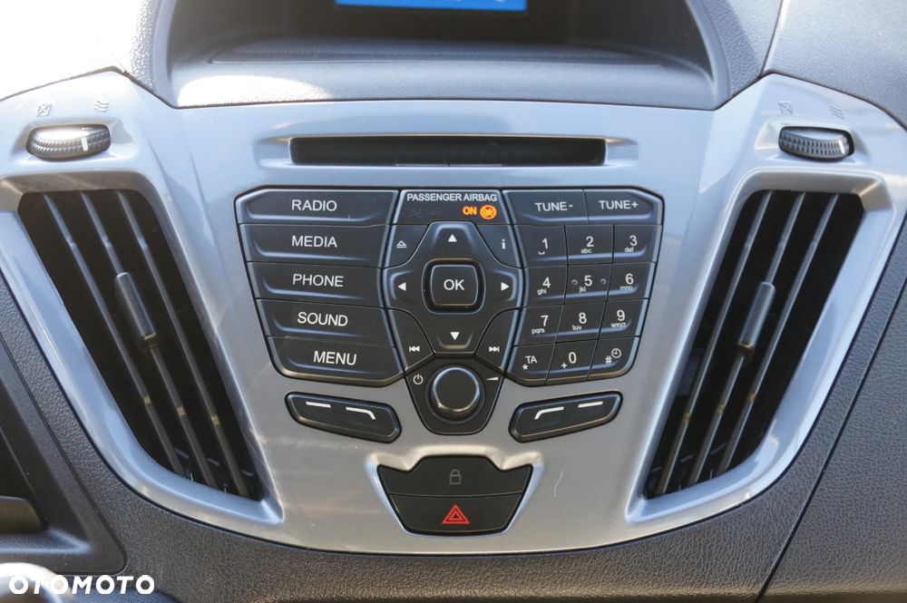 Ford Tourneo Custom 2.0 EcoBlue L2 Trend - 15