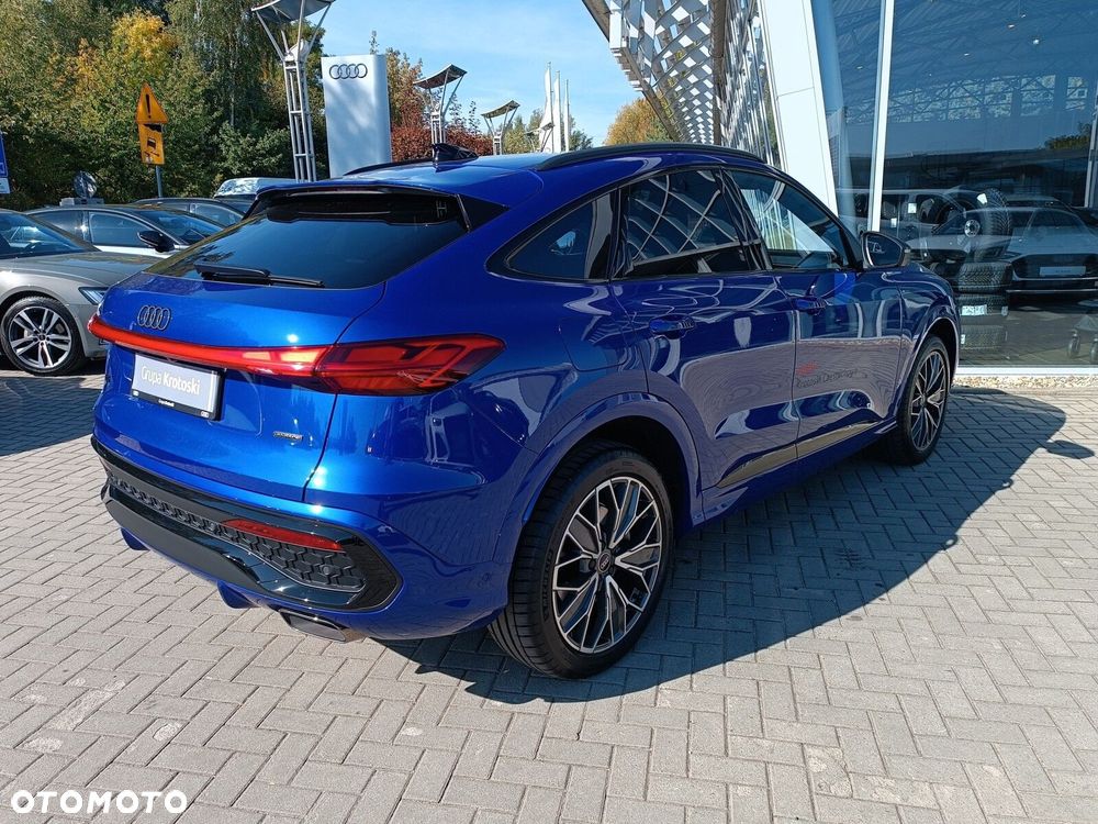 Audi Q5 Sportback - 6